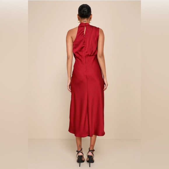 Lulu’s Distinctive Charm Burgundy Satin Asymmetrical Midi Dress Size Small 2 4 - Picture 5 of 9